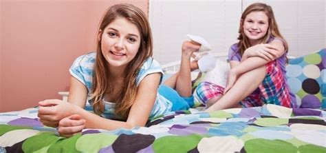 step sister share bed with brother